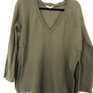 JACK by BB Dakota Olive v-neck sweater size Large